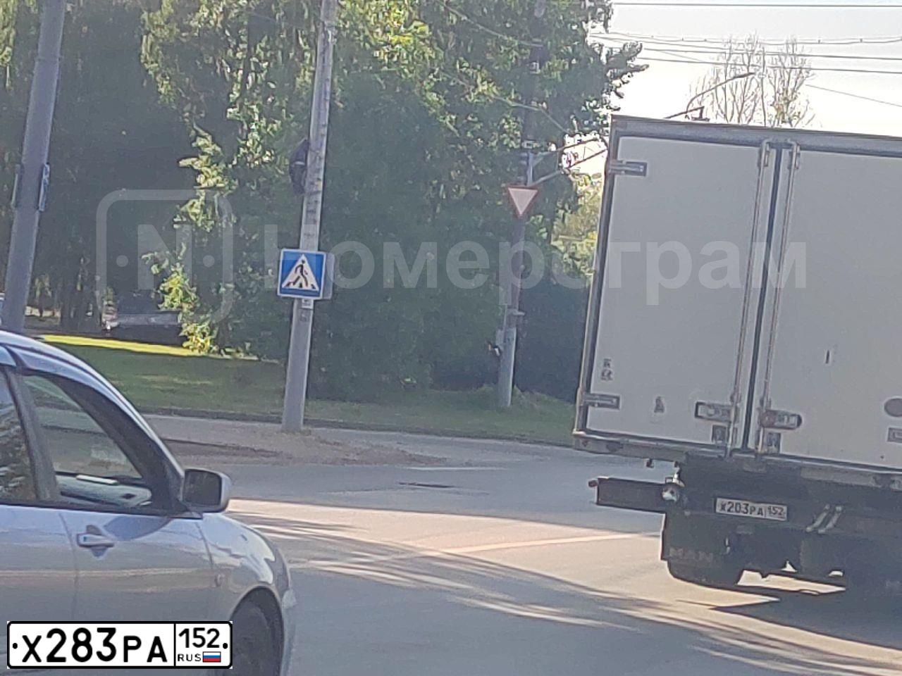 Фото автомобиля MITSUBISHI COLT, 2004 — госномер О538ВР71. Цвет: ЖЕЛТО-ЗЕЛЕНЫЙ