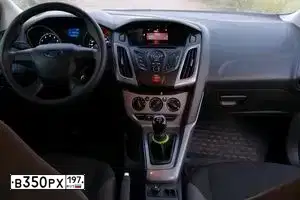Фото автомобиля FORD FOCUS, 2011 — госномер В001ХВ164