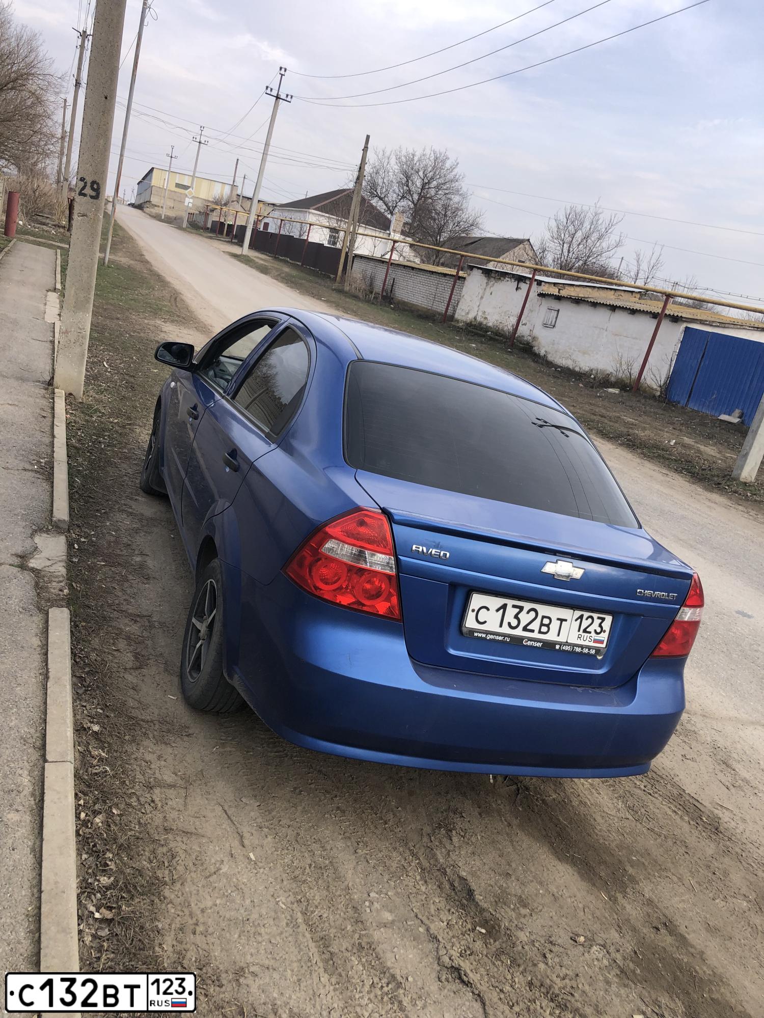 Фото автомобиля CHEVROLET AVEO, 2007 — госномер С132ВТ123. Цвет: СИНИЙ