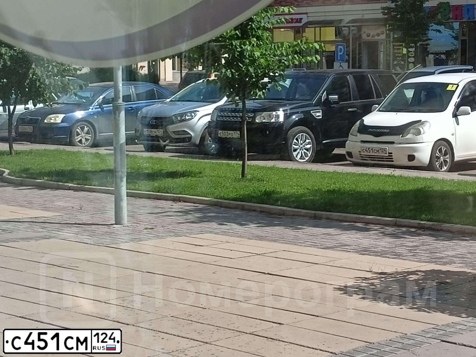 Фото автомобиля TOYOTA FUNCARGO, 2001 — госномер С451СМ124