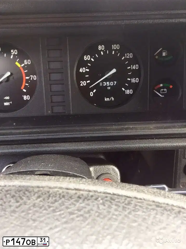 Фото автомобиля LADA 2104 LADA, 2011 — госномер Р147ОВ31. Цвет: АЛМАЗНОЕ СЕРЕБРО