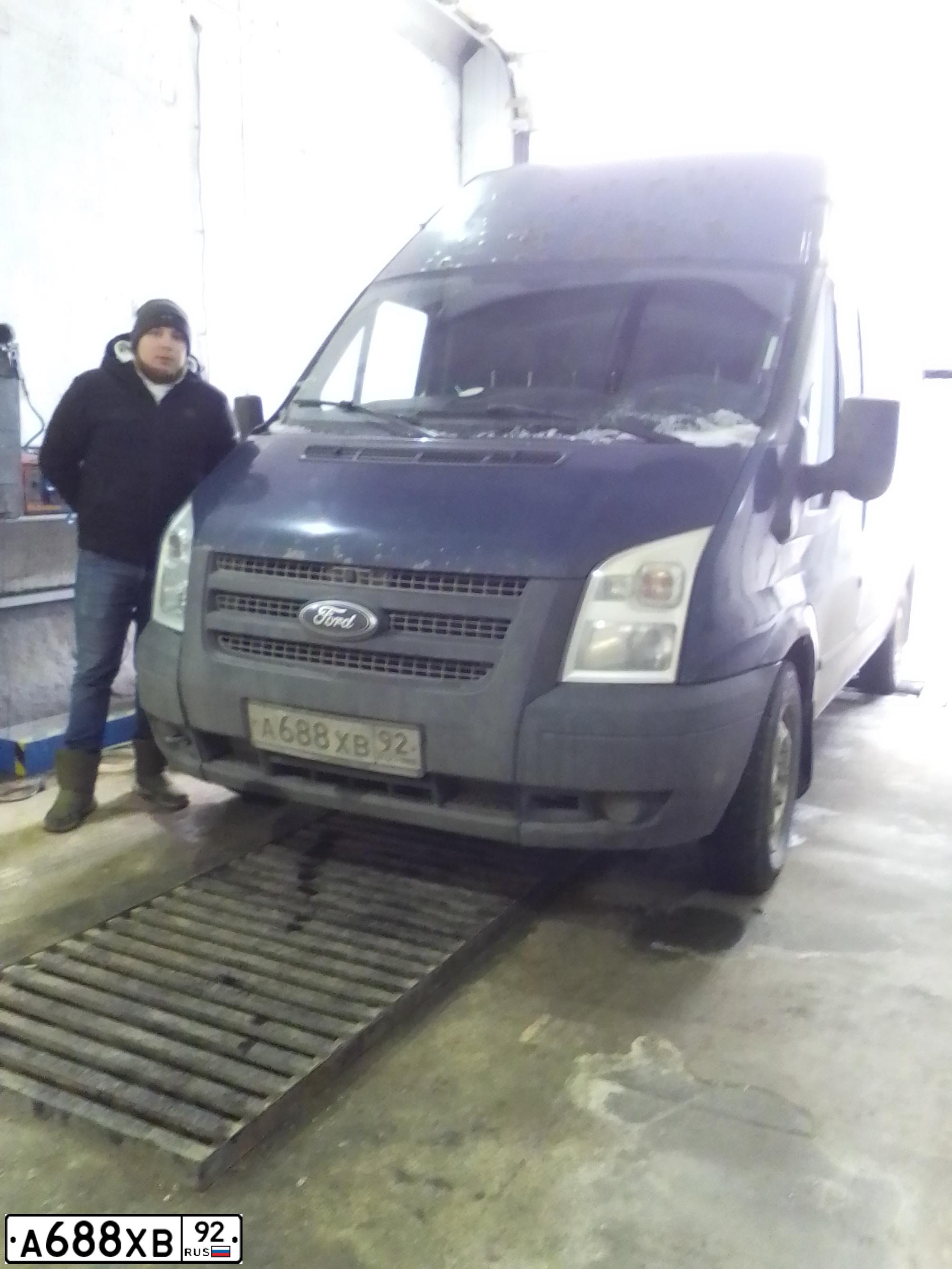 Фото автомобиля FORD TRANSIT, 2012 — госномер А688ХВ92. Цвет: СИНИЙ ТЕМНЫЙ