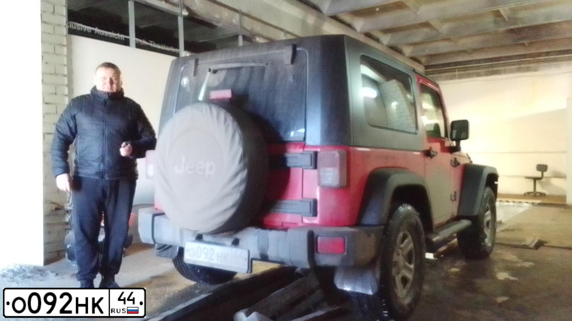 Фото автомобиля JEEP WRANGLER, 2008 — госномер О092НК44. Цвет: Красный