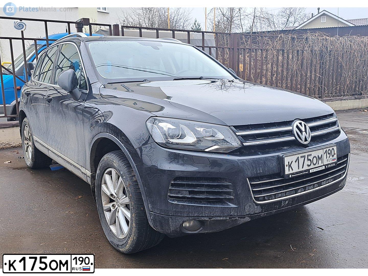 Фото автомобиля VOLKSWAGEN TOUAREG, 2011 — госномер К175ОМ190. Цвет: ЧЕРНЫЙ