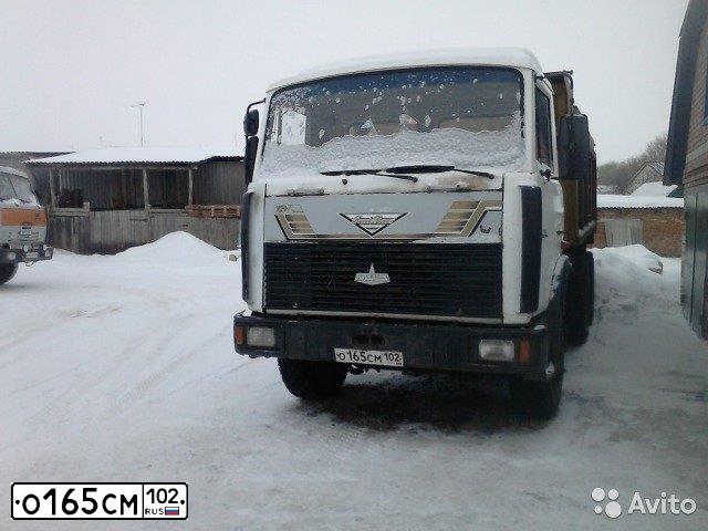 Фото автомобиля MAZ 5516 /6X4/, 2006 — госномер О165СМ102. Цвет: Белый