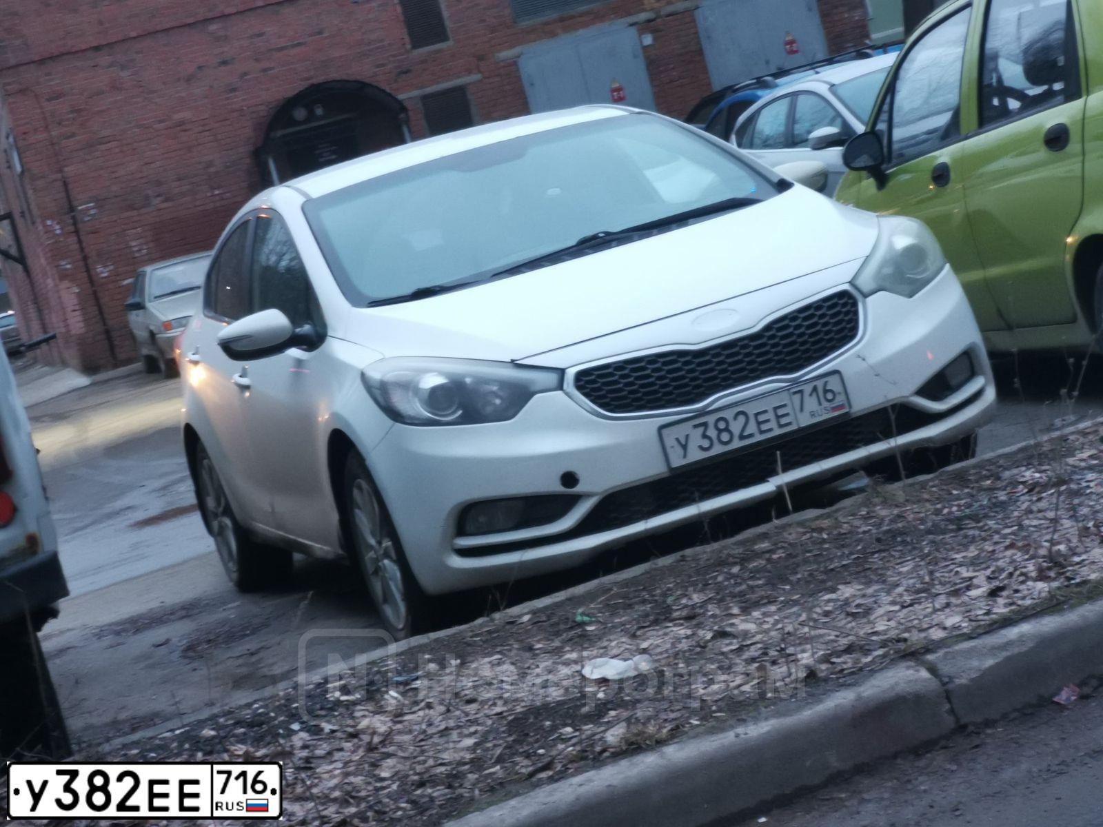 Фото автомобиля KIA CERATO, 2014 — госномер У382ЕЕ716. Цвет: БЕЛЫЙ