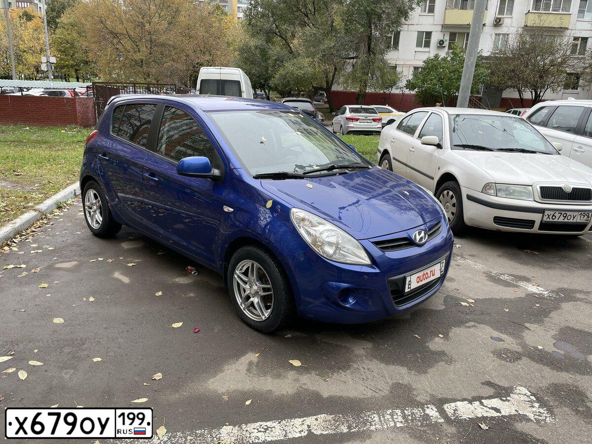 Фото автомобиля SKODA OCTAVIA, 2008 — госномер Х679ОУ199. Цвет: БЕЛЫЙ