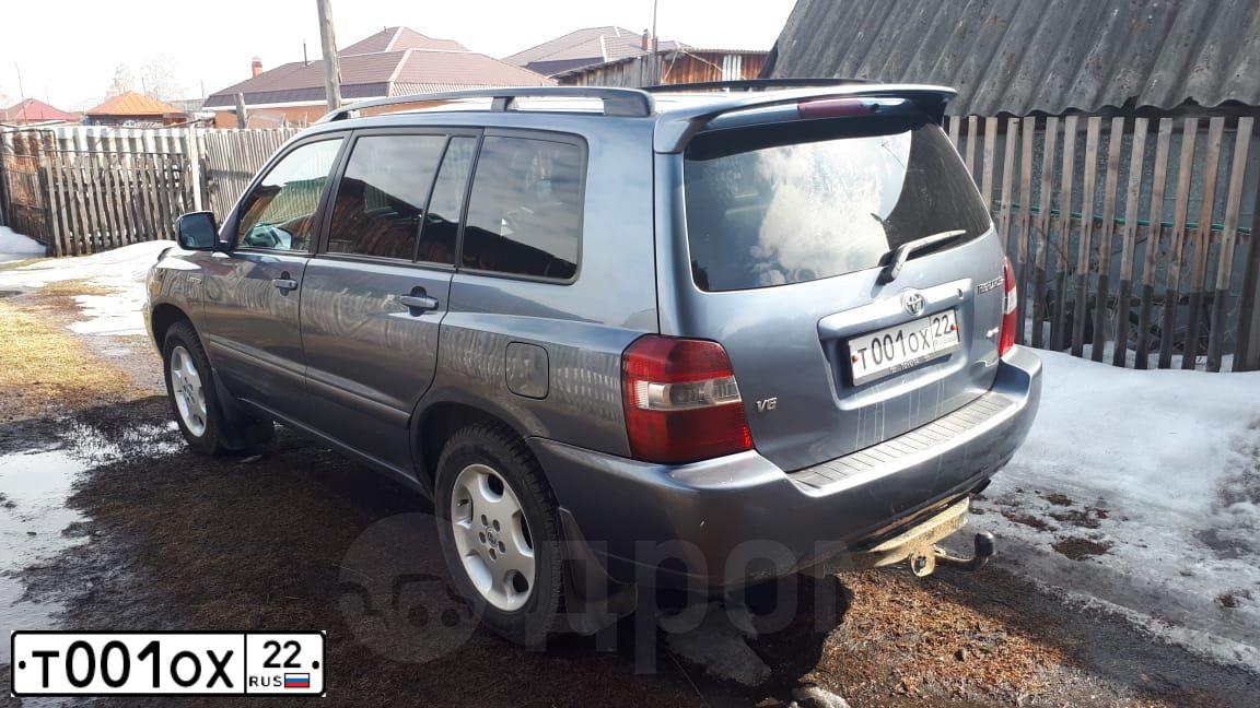 Фото автомобиля TOYOTA HIGHLANDER, 2004 — госномер Т001ОХ22. Цвет: БЕЛЫЙ (СЕРЫЙ)