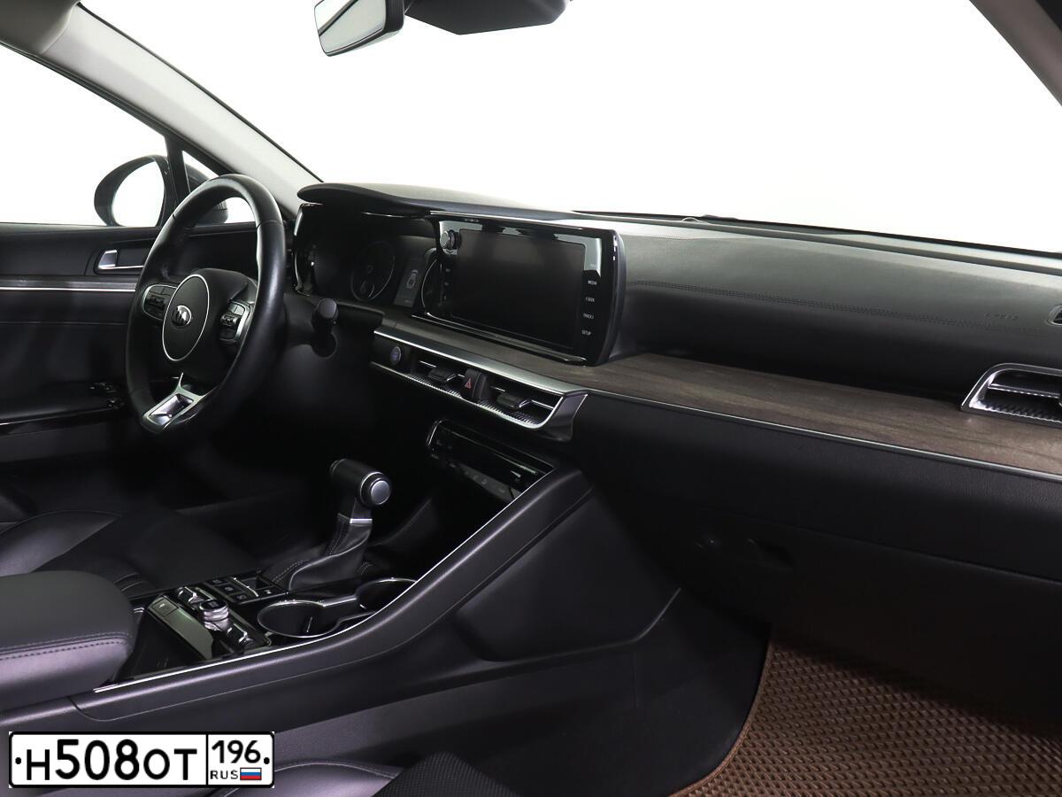 Фото автомобиля KIA K5, 2021 — госномер Т578УТ33