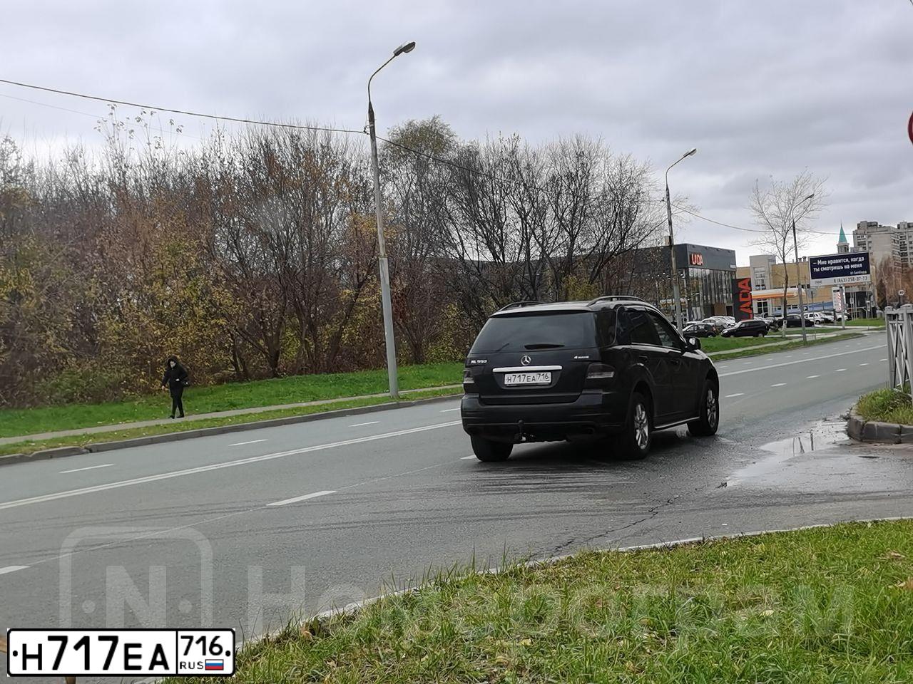 Фото автомобиля LANDROVER RANGE ROVER, 2014 — госномер С803ХС716. Цвет: бронзовый