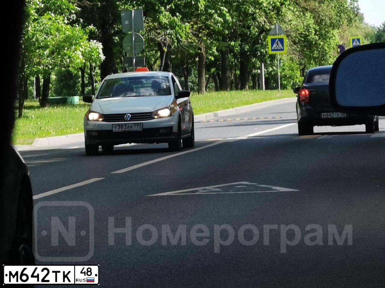 Фото автомобиля LADA 2190 GRANTA, 2016 — госномер М642ТК48. Цвет: СЕРО-СИНИЙ