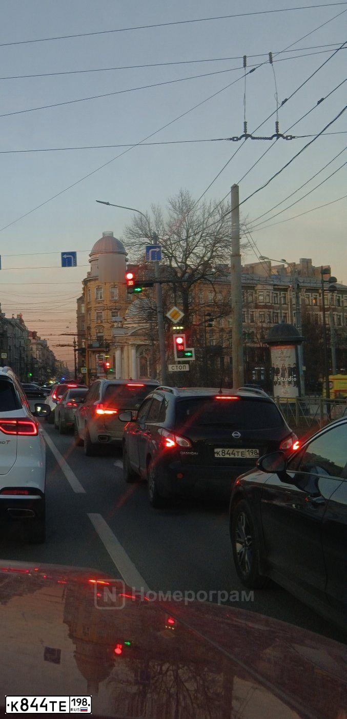 Фото автомобиля NISSAN QASHQAI, 2010 — госномер К871ХС147. Цвет: ЧЕРНЫЙ