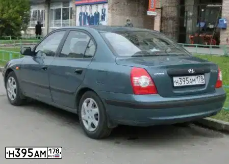Фото автомобиля HYUNDAI ELANTRA, 2005 — госномер Н395АМ178. Цвет: ЗЕЛЕНЫЙ