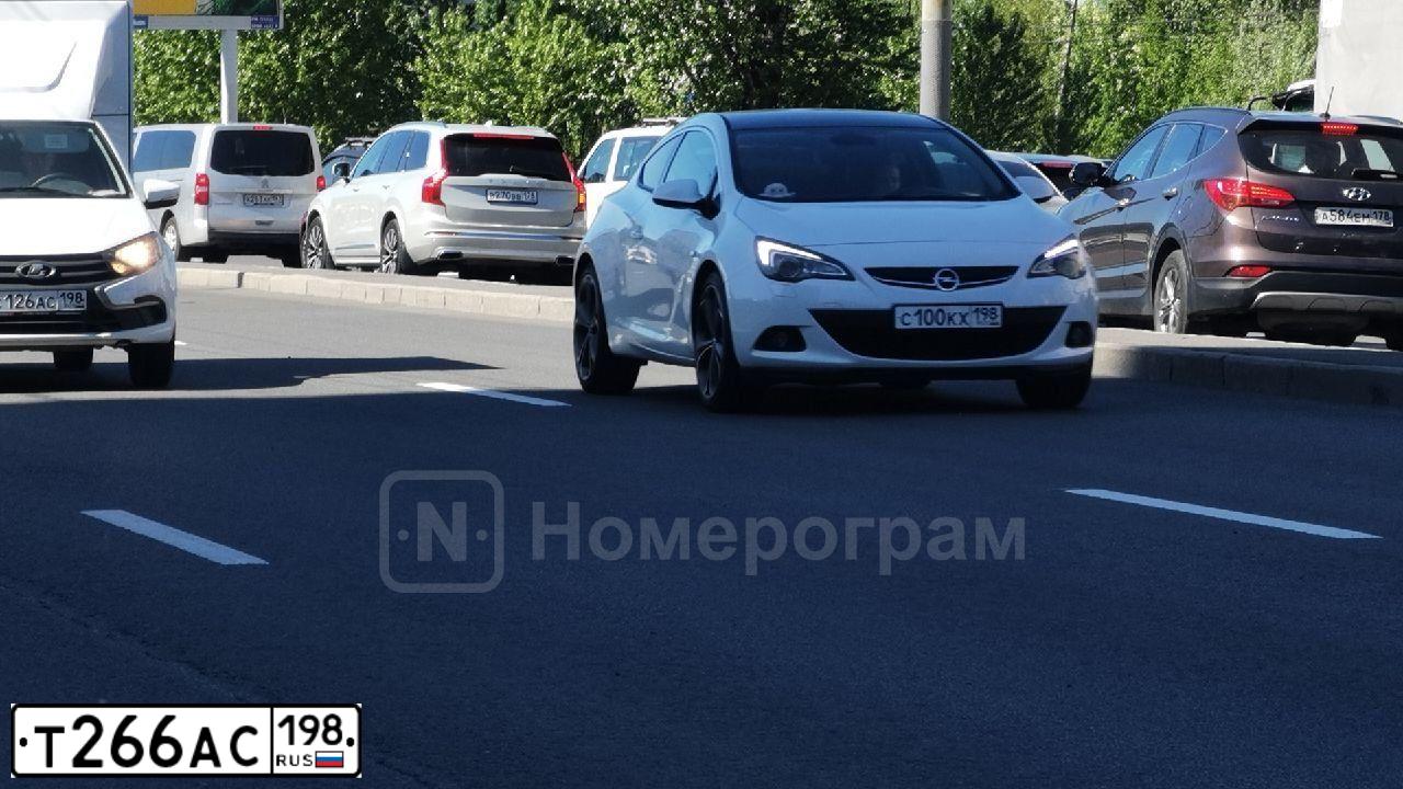 Фото автомобиля HONDA CIVIC, 1997 — госномер С774КН178. Цвет: Темно-синий