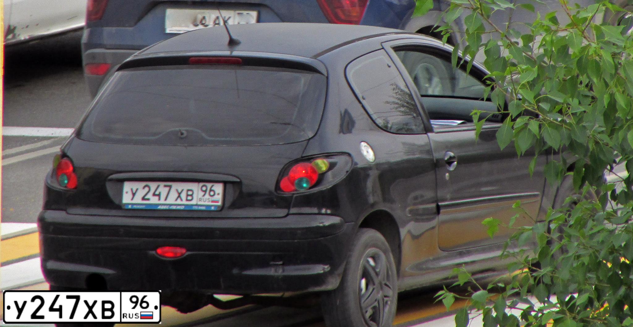 Фото автомобиля PEUGEOT 206, 2007 — госномер У247ХВ96