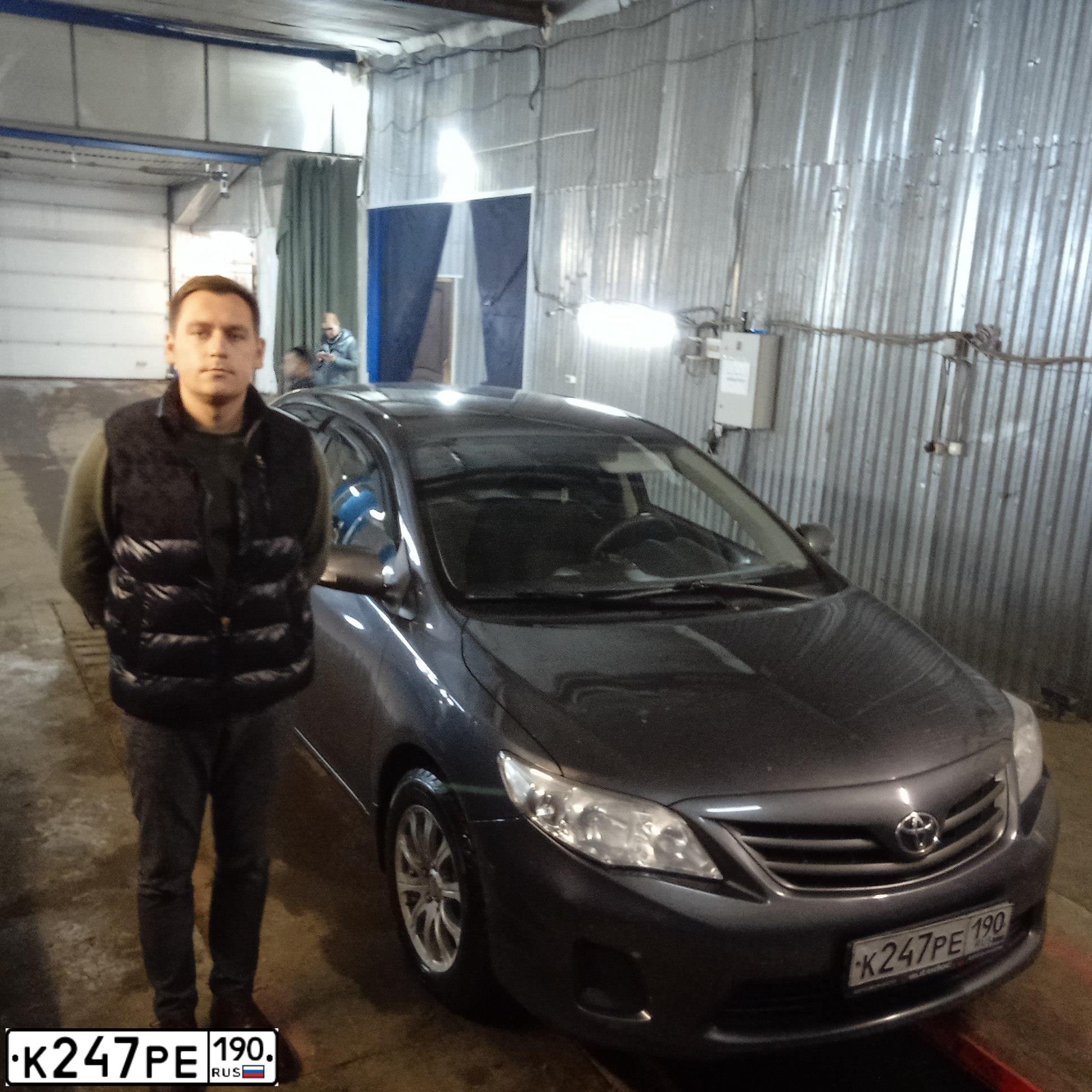 Фото автомобиля TOYOTA COROLLA, 2008 — госномер А008ТВ790. Цвет: ЧЕРНЫЙ