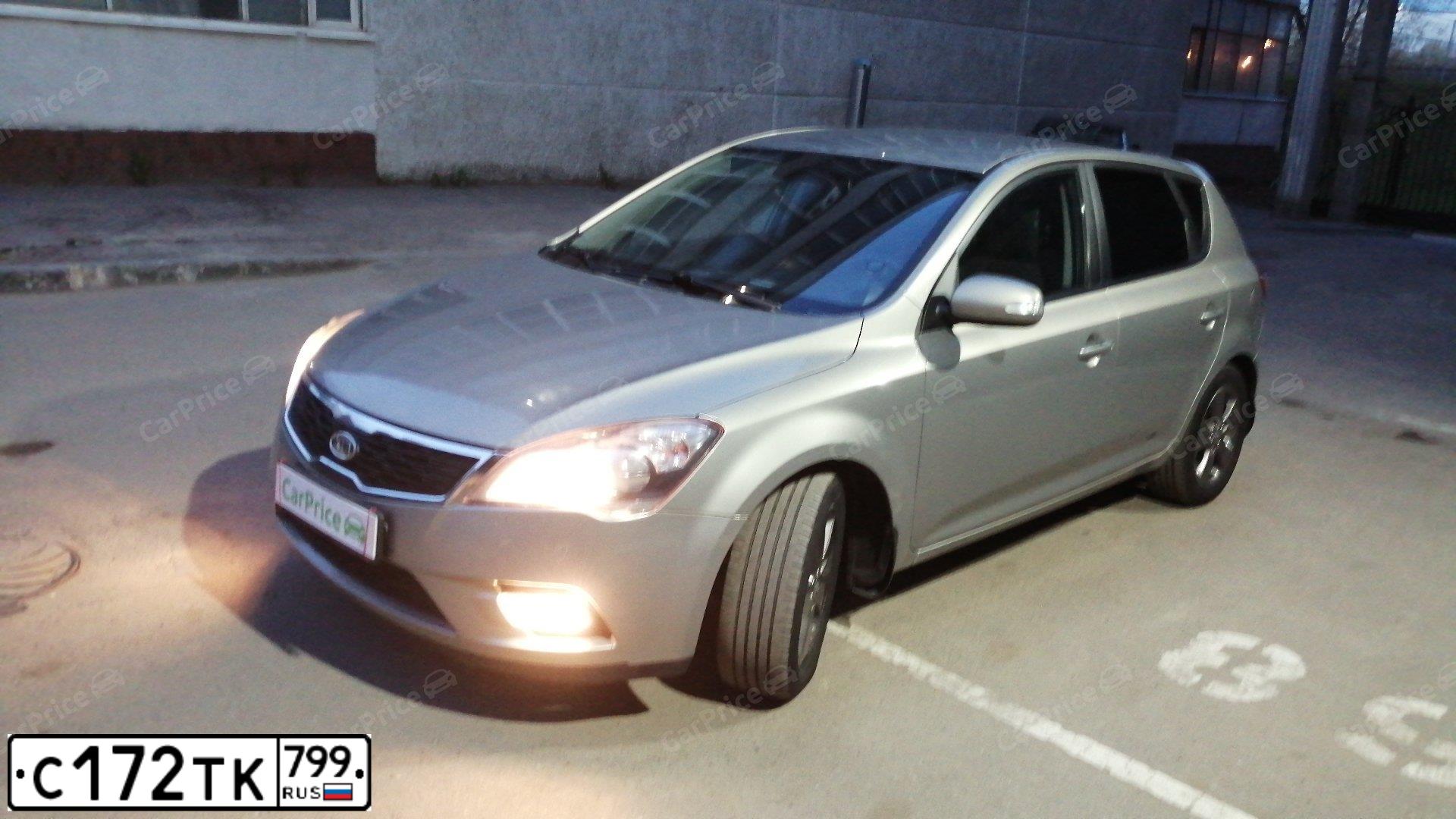 Фото автомобиля KIA CEE'D, 2011 — госномер С172ТК799. Цвет: СЕРЕБРИСТЫЙ