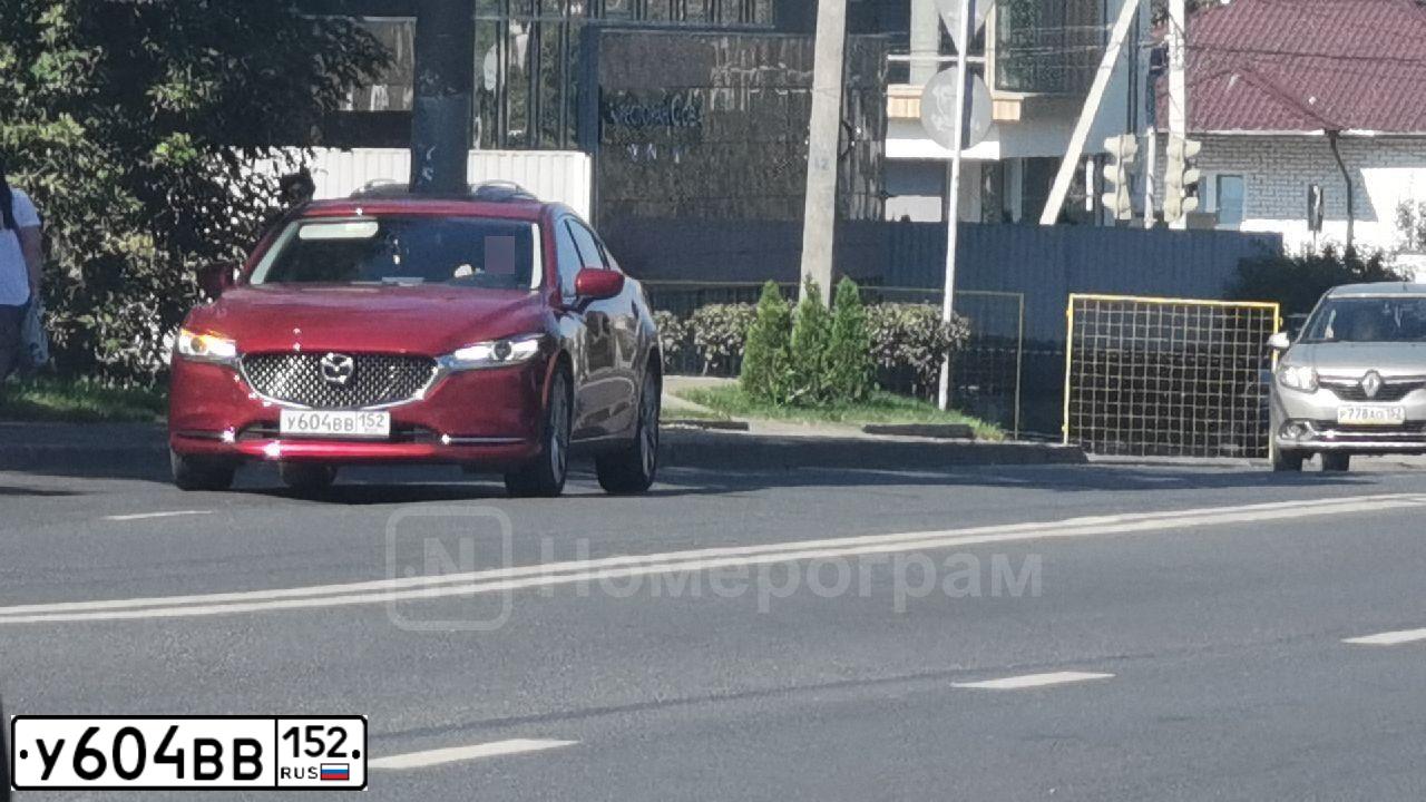 Фото автомобиля MAZDA ATENZA, 2023 — госномер У604ВВ152. Цвет: Красный