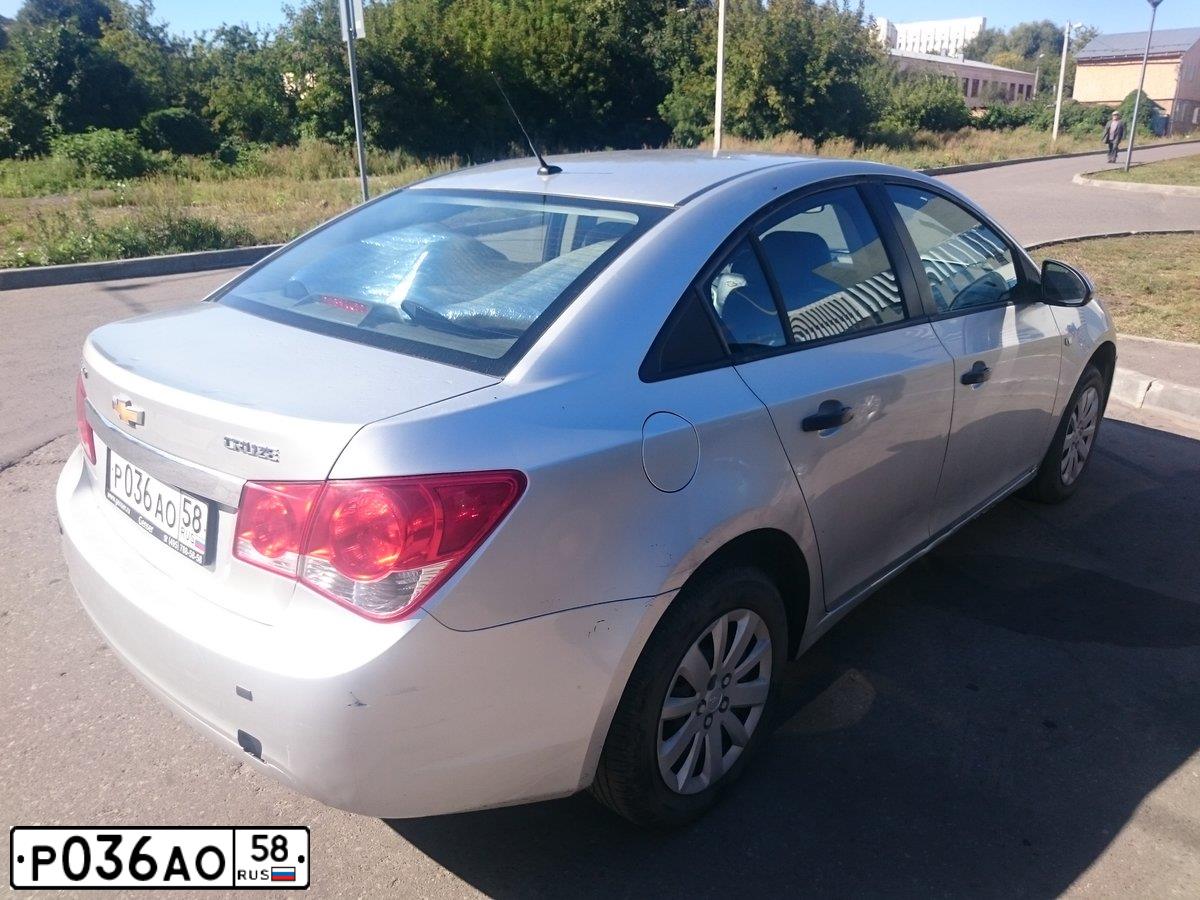 Фото автомобиля CHEVROLET CRUZE, 2010 — госномер С377СМ58. Цвет: СЕРЕБРИСТЫЙ МЕТАЛЛИК