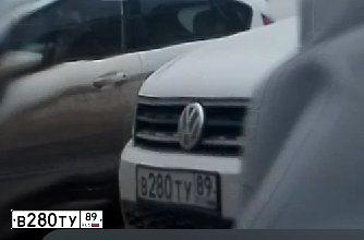 Фото автомобиля VOLKSWAGEN TIGUAN, 2020 — госномер Х111ОВ64. Цвет: Белый