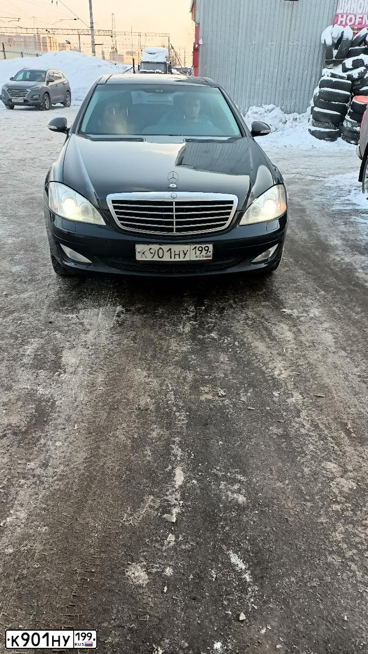Фото автомобиля BMW SERIE 7, 2013 — госномер У257ЕА761. Цвет: ЧЕРНЫЙ