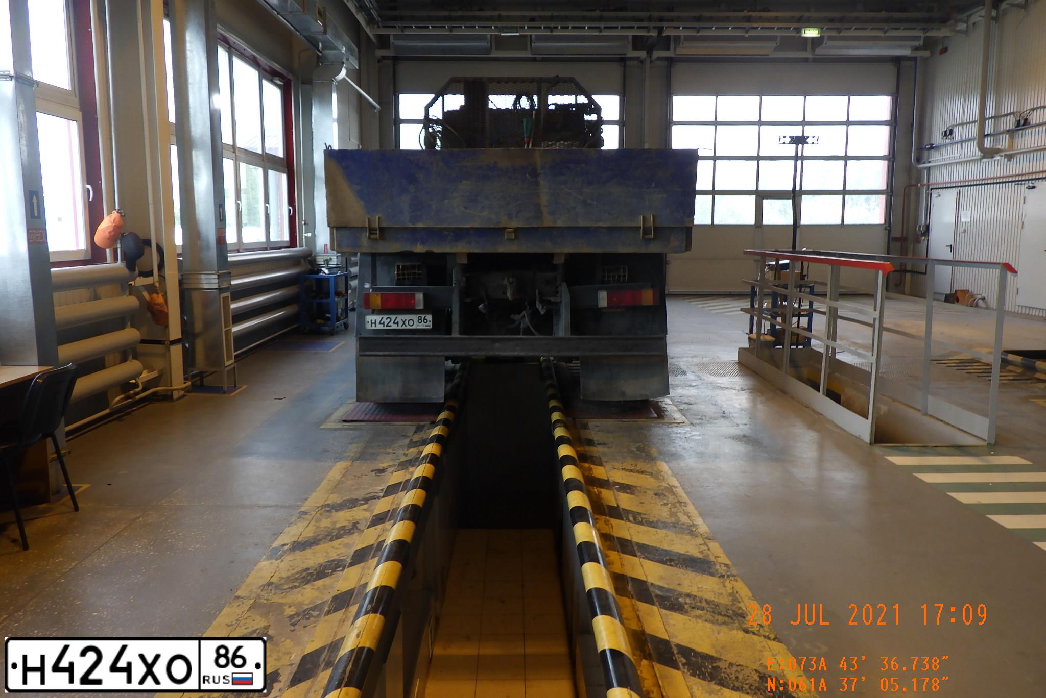 Фото автомобиля IVECO AMT URAL IVECO 6339 /6X6/, 2011 — госномер Н424ХО86