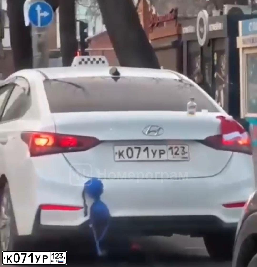 Фото автомобиля HYUNDAI SOLARIS, 2018 — госномер К071УР123. Цвет: Белый
