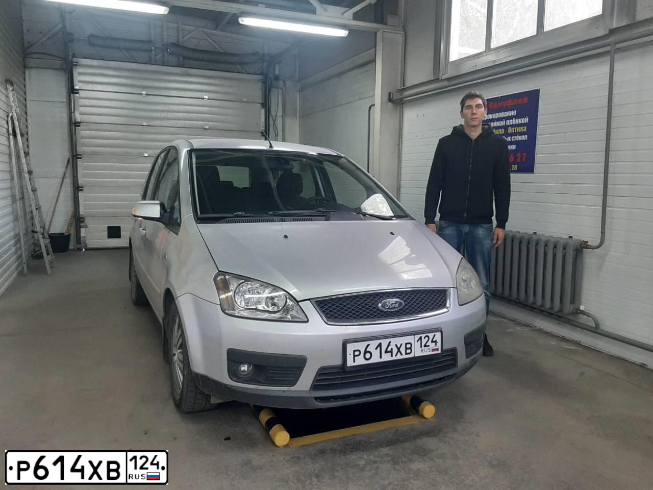Фото автомобиля FORD FOCUS, 2006 — госномер Т485НО138. Цвет: СЕРЕБРИСТЫЙ