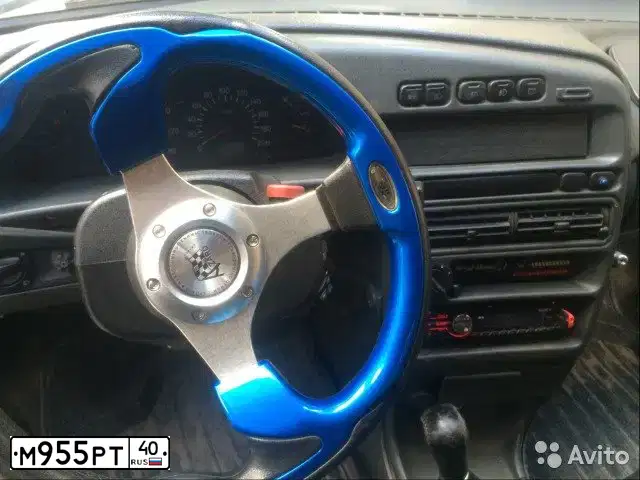 Фото автомобиля LADA 2114 SAMARA, 2002 — госномер М955РТ40. Цвет: ЗОЛОТИСТО-СЕРЫЙ