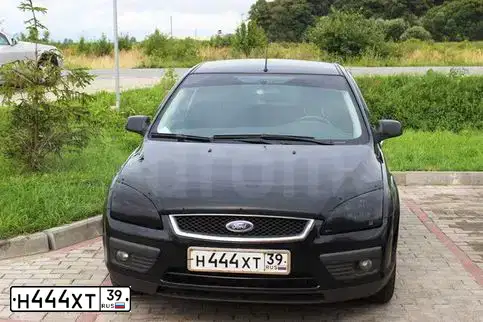 Фото автомобиля FORD FOCUS, 2006 — госномер В195ЕС177. Цвет: ЧЕРНЫЙ