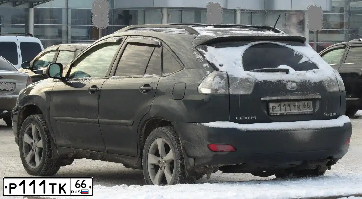 Фото автомобиля ЛЕКСУС RХ330, 2005 — госномер Р111ТК66. Цвет: Т.-ЗЕЛЕНЫЙ