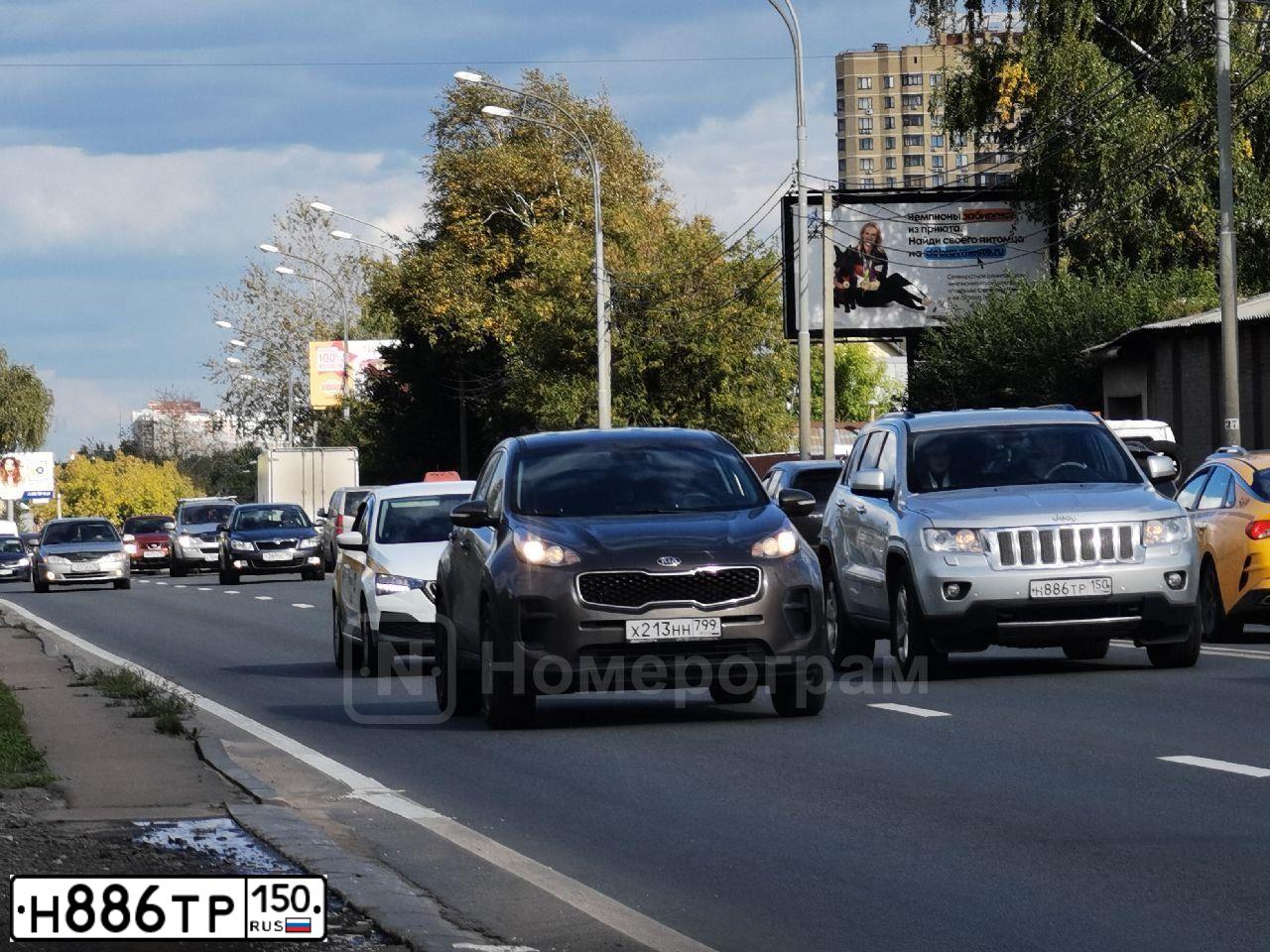 Фото автомобиля MERCEDES M-KLASSE, 2004 — госномер Н886ТР150. Цвет: СЕРЕБРИСТЫЙ