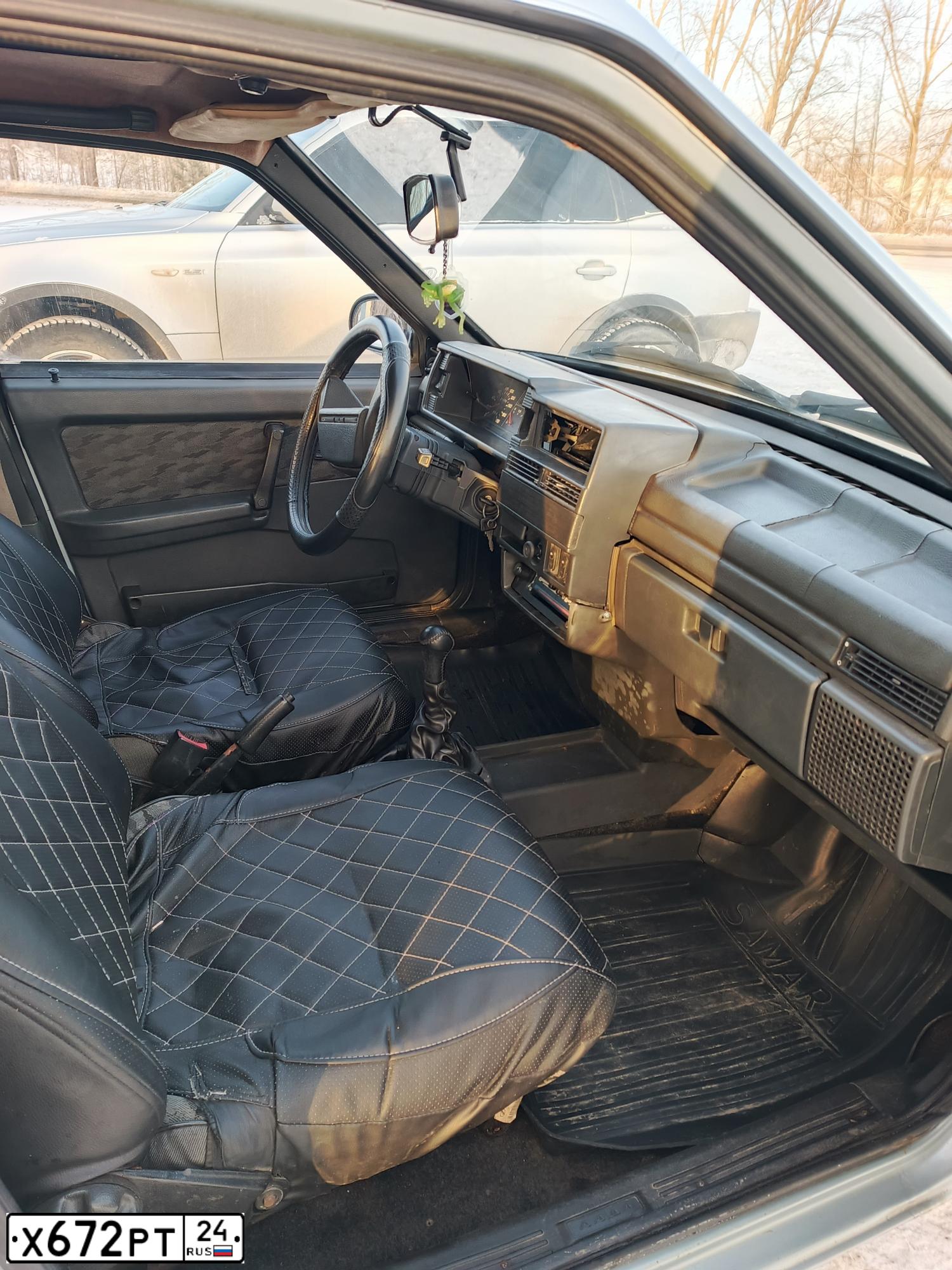 Фото автомобиля LADA 2109 SAMARA, 2000 — госномер Х672РТ24. Цвет: СЕРЫЙ