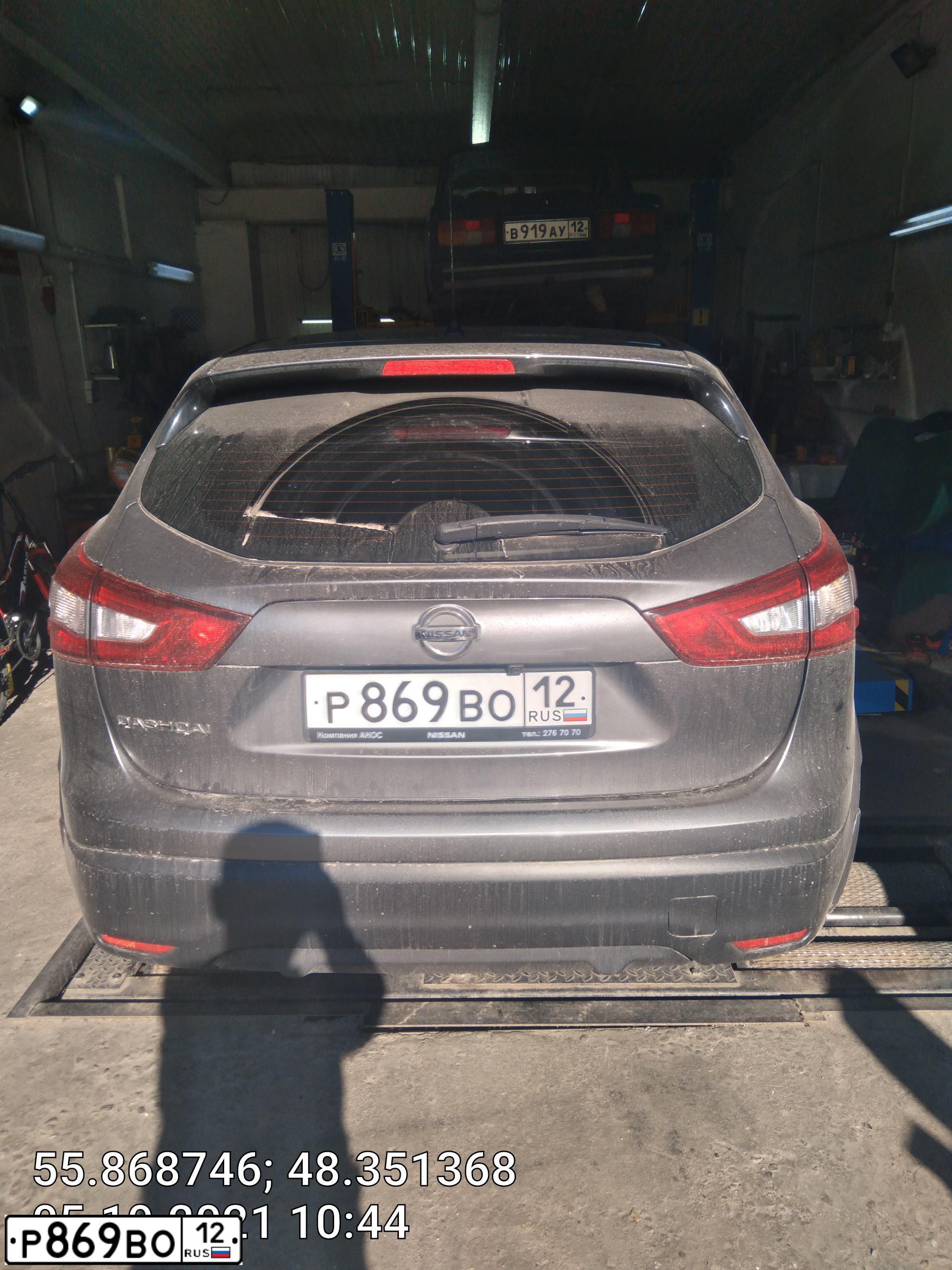 Фото автомобиля NISSAN QASHQAI, 2016 — госномер М403СС763. Цвет: СЕРЫЙ