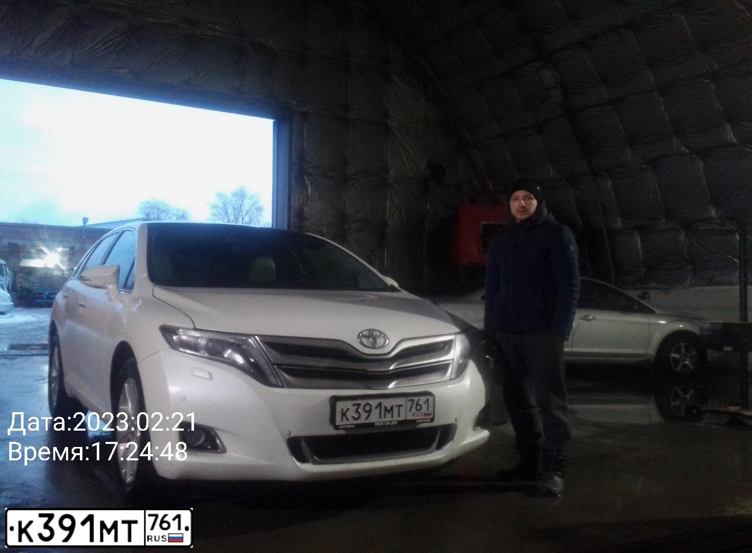 Фото автомобиля TOYOTA VENZA, 2013 — госномер Н844НН161. Цвет: Белый