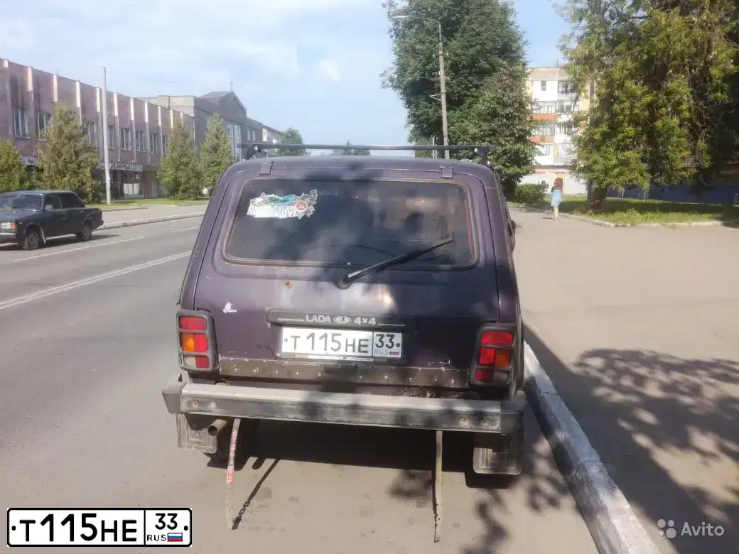 Фото автомобиля LADA 2121 NIVA, 2001 — госномер Н808АЕ52. Цвет: ФИОЛЕТОВЫЙ