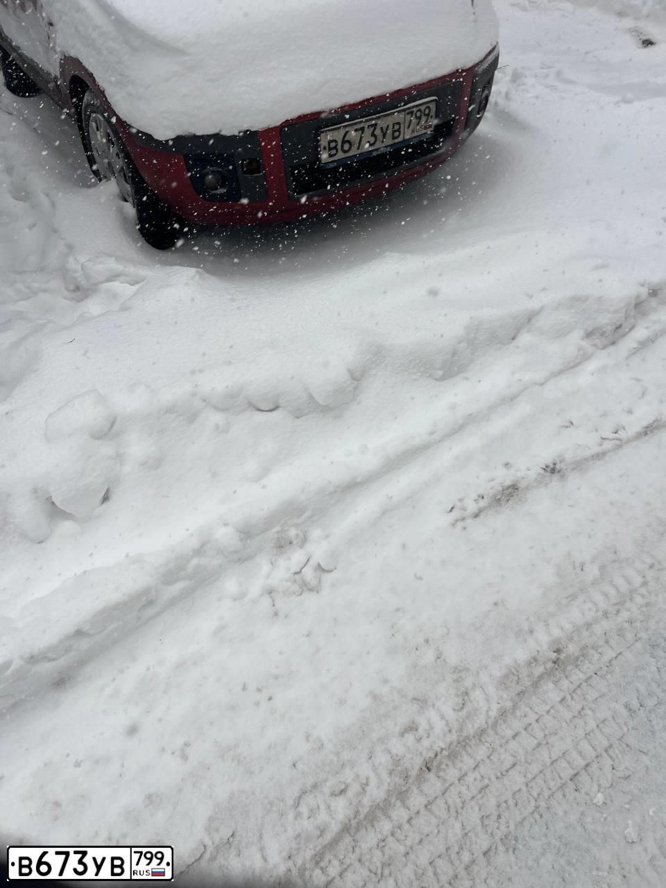 Фото автомобиля FORD FUSION, 2006 — госномер В673УВ799. Цвет: КРАСНЫЙ ТЕМНЫЙ