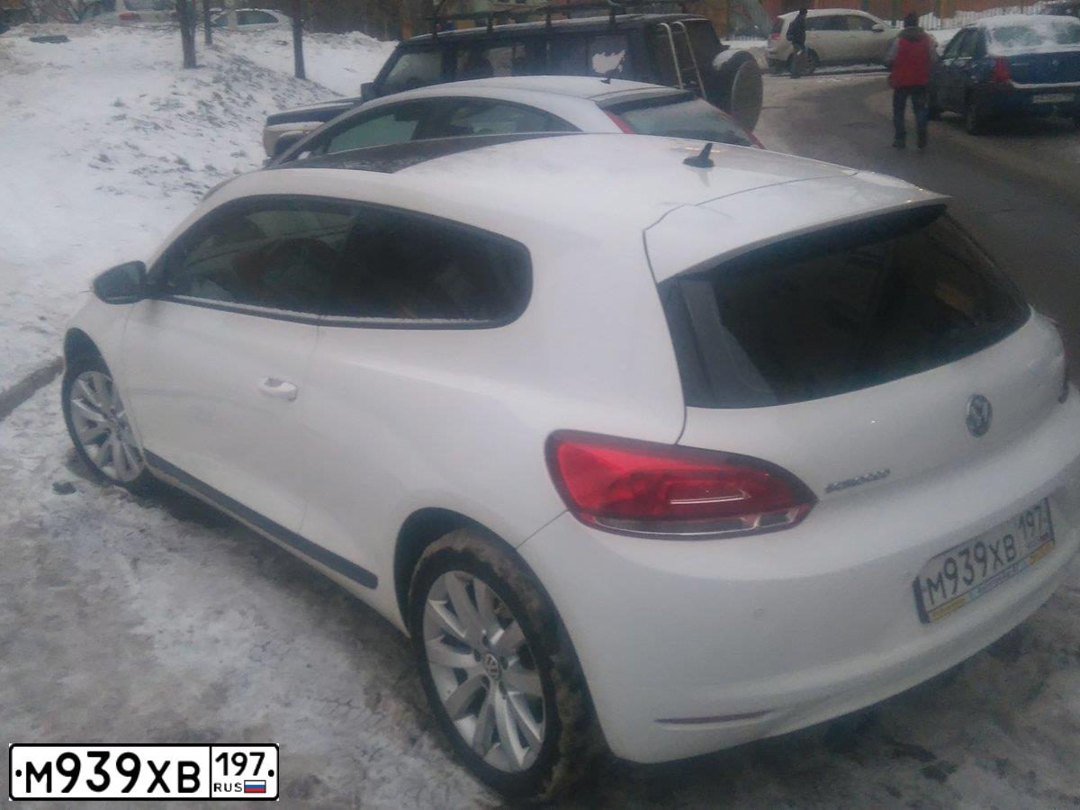 Фото автомобиля VOLKSWAGEN SCIROCCO, 2012 — госномер Р219КТ05. Цвет: Белый