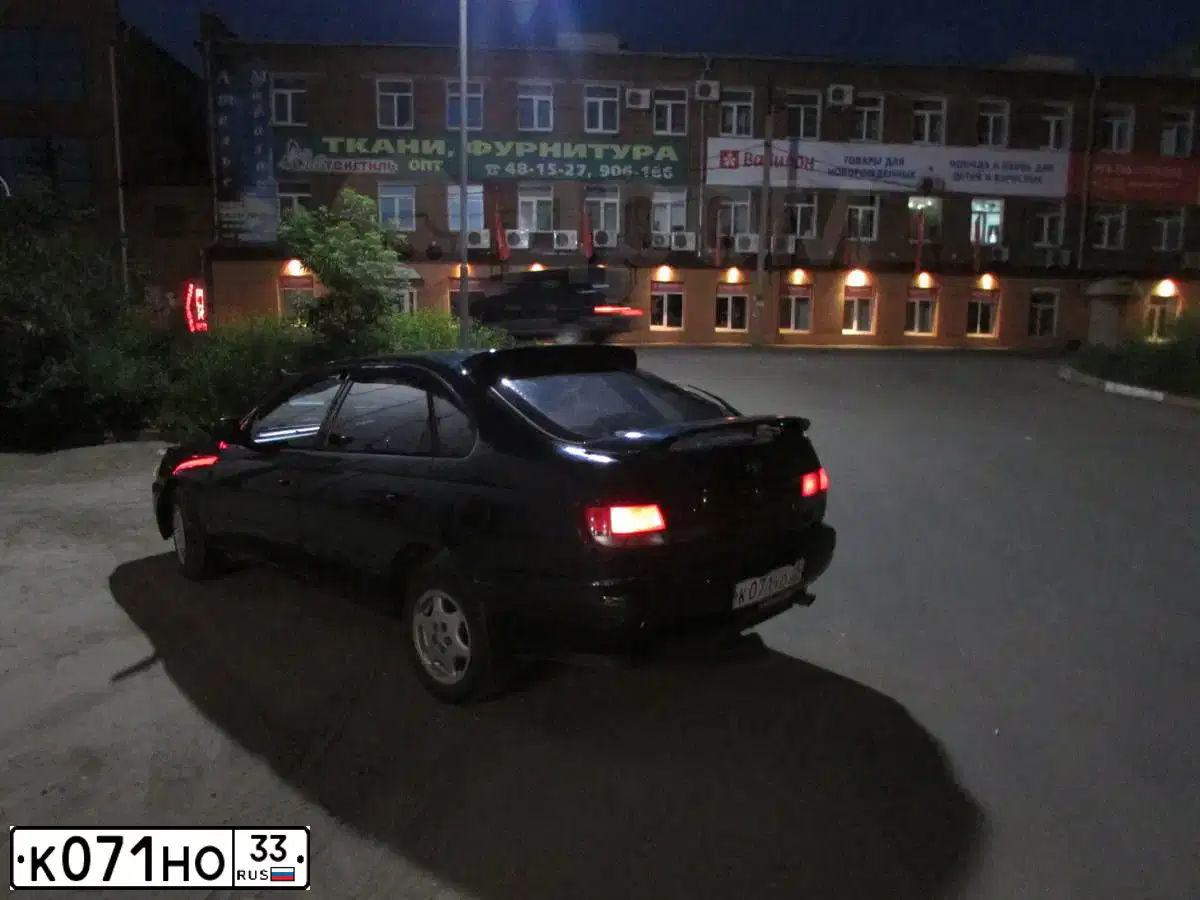Фото автомобиля IZH 2126, 2005 — госномер К071НО33. Цвет: ЗЕЛЕНЫЙ