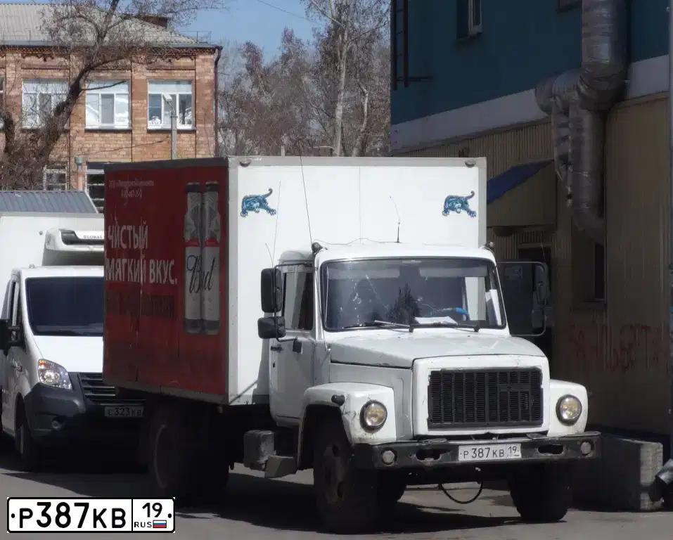 Фото автомобиля GAZ Z 3309, 2010 — госномер А950УН22. Цвет: Белый