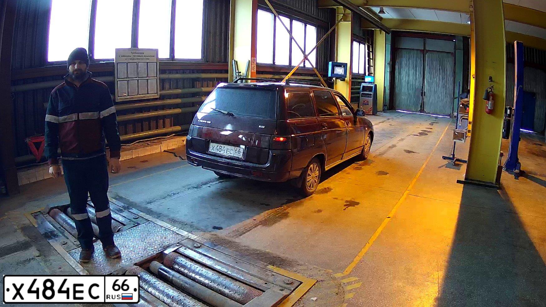 Фото автомобиля ВАЗ 21110, 2004 — госномер Т663ВС196. Цвет: ТЕМНО-КРАСНЫЙ