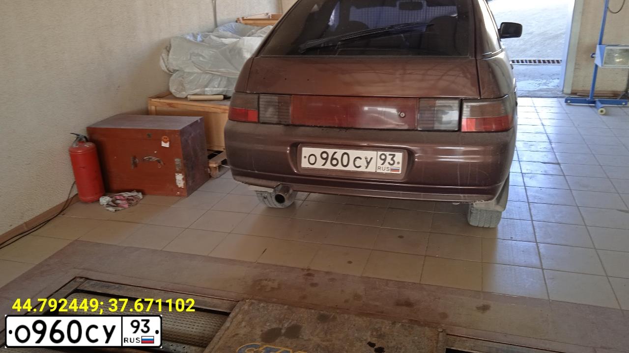 Фото автомобиля LADA 2112, 2003 — госномер О960СУ93. Цвет: ЗОЛОТИСТО-КРАСНО-КОРИЧНЕВЫЙ