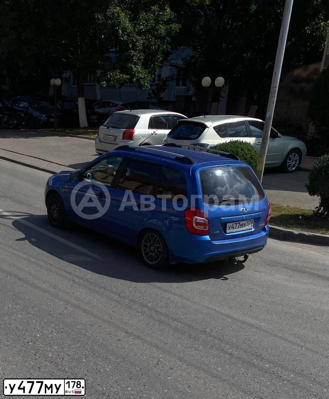 Фото автомобиля LADA 2194 KALINA, 2016 — госномер У477МУ178. Цвет: ЯРКО-СИНИЙ