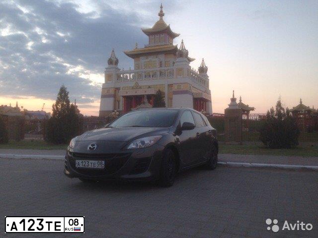 Фото автомобиля MAZDA 3, 2010 — госномер Е888КО30. Цвет: ТЕМНО-СЕРЫЙ