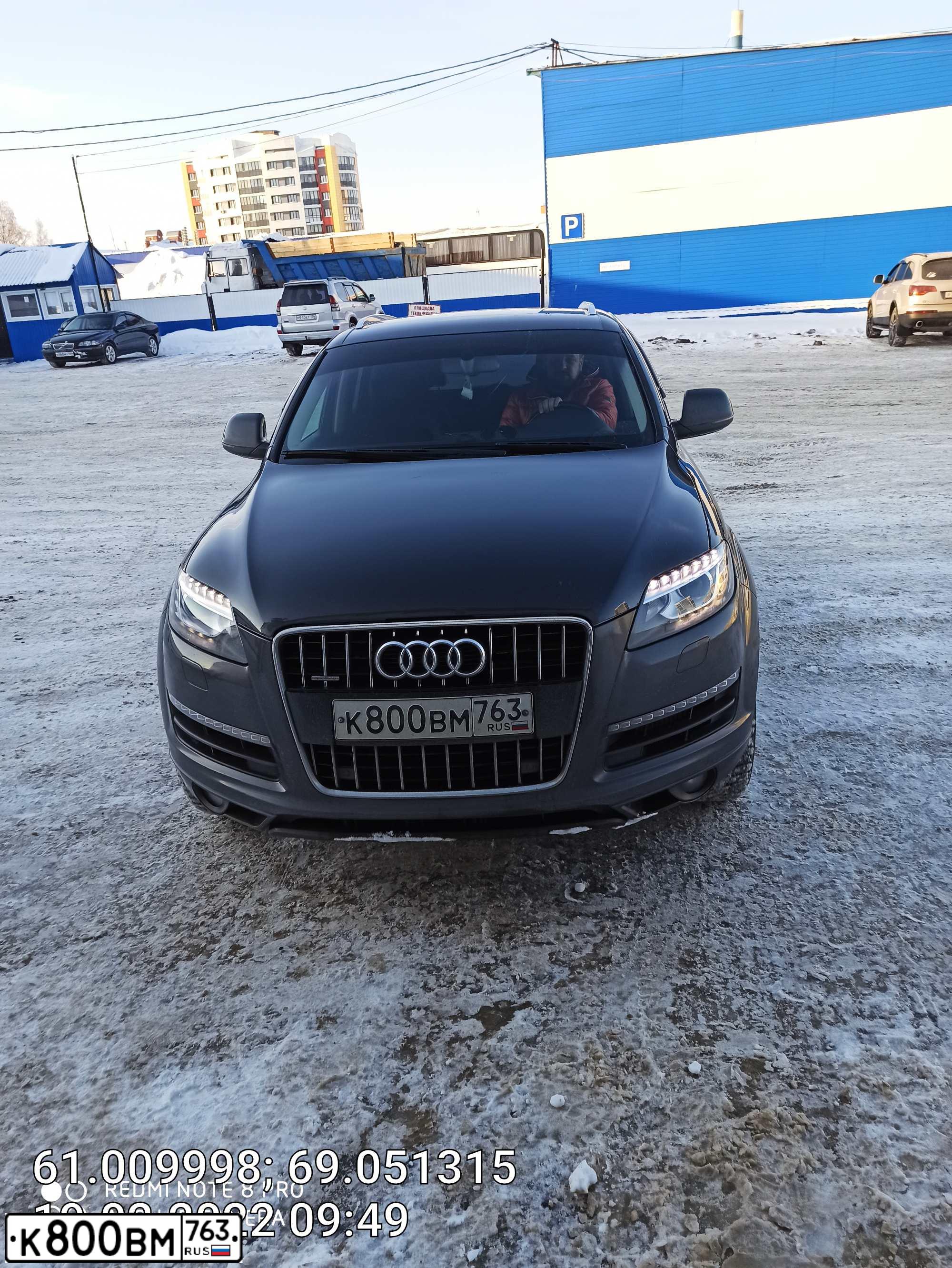 Фото автомобиля AUDI Q7, 2013 — госномер С663СМ124. Цвет: ЧЕРНО-СЕРЫЙ