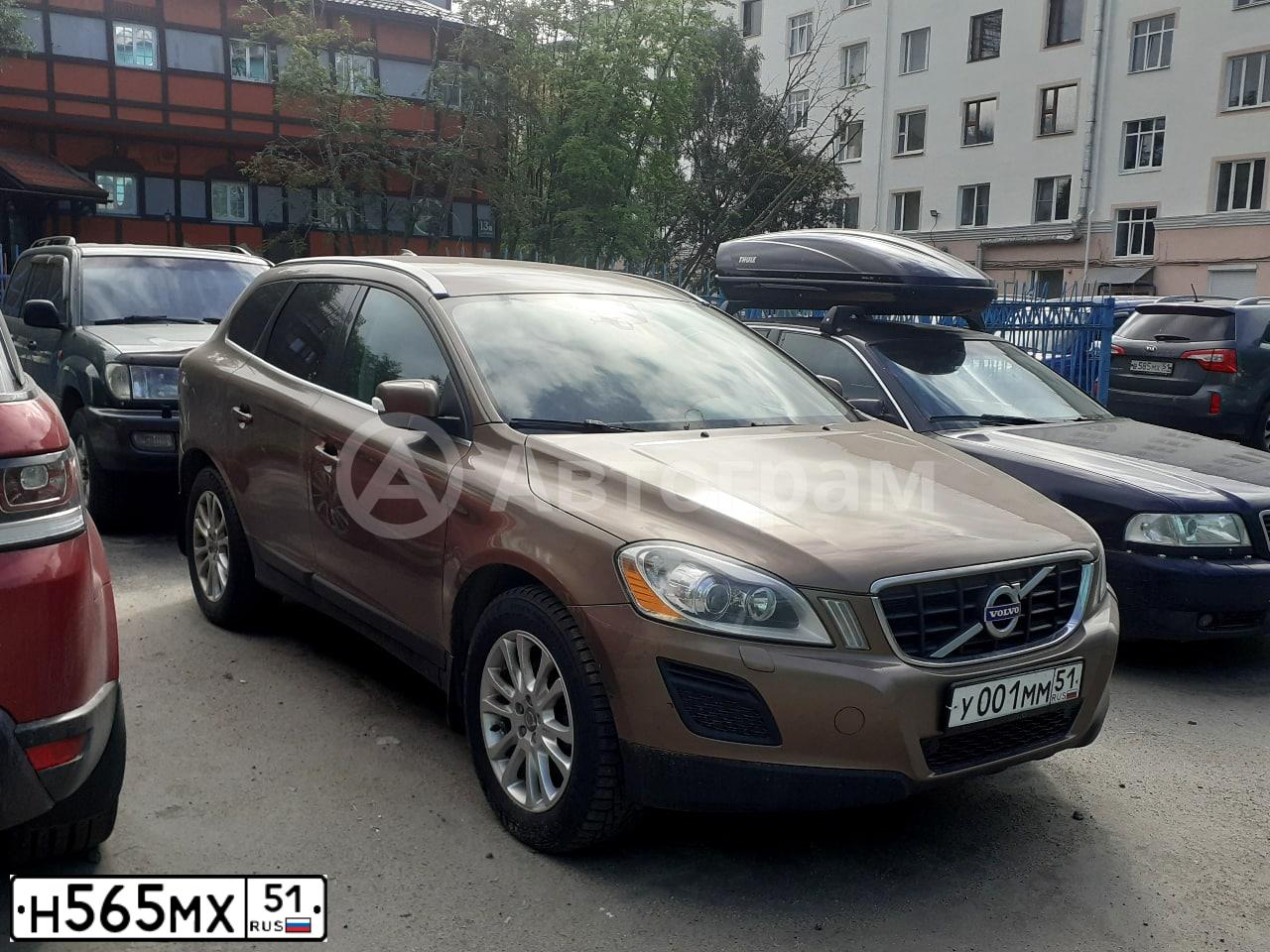 Фото автомобиля VOLVO 850, 1996 — госномер У362ЕМ51. Цвет: КРАСНЫЙ