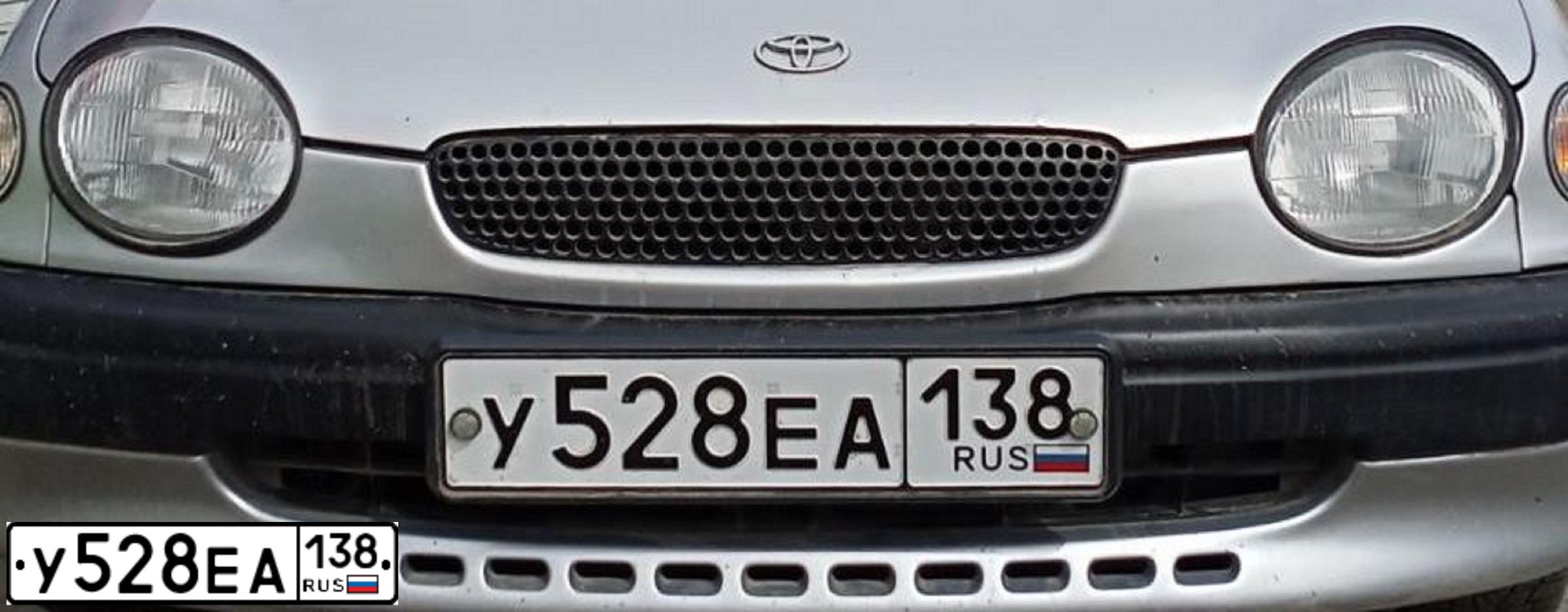 Фото автомобиля TOYOTA COROLLA, 1999 — госномер У528ЕА138. Цвет: СЕРЕБРИСТЫЙ