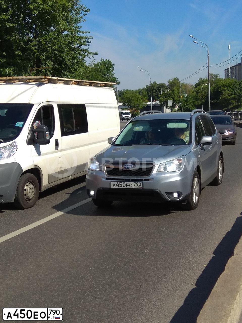 Фото автомобиля SUBARU FORESTER, 2014 — госномер А450ЕО790. Цвет: СЕРЕБРИСТЫЙ