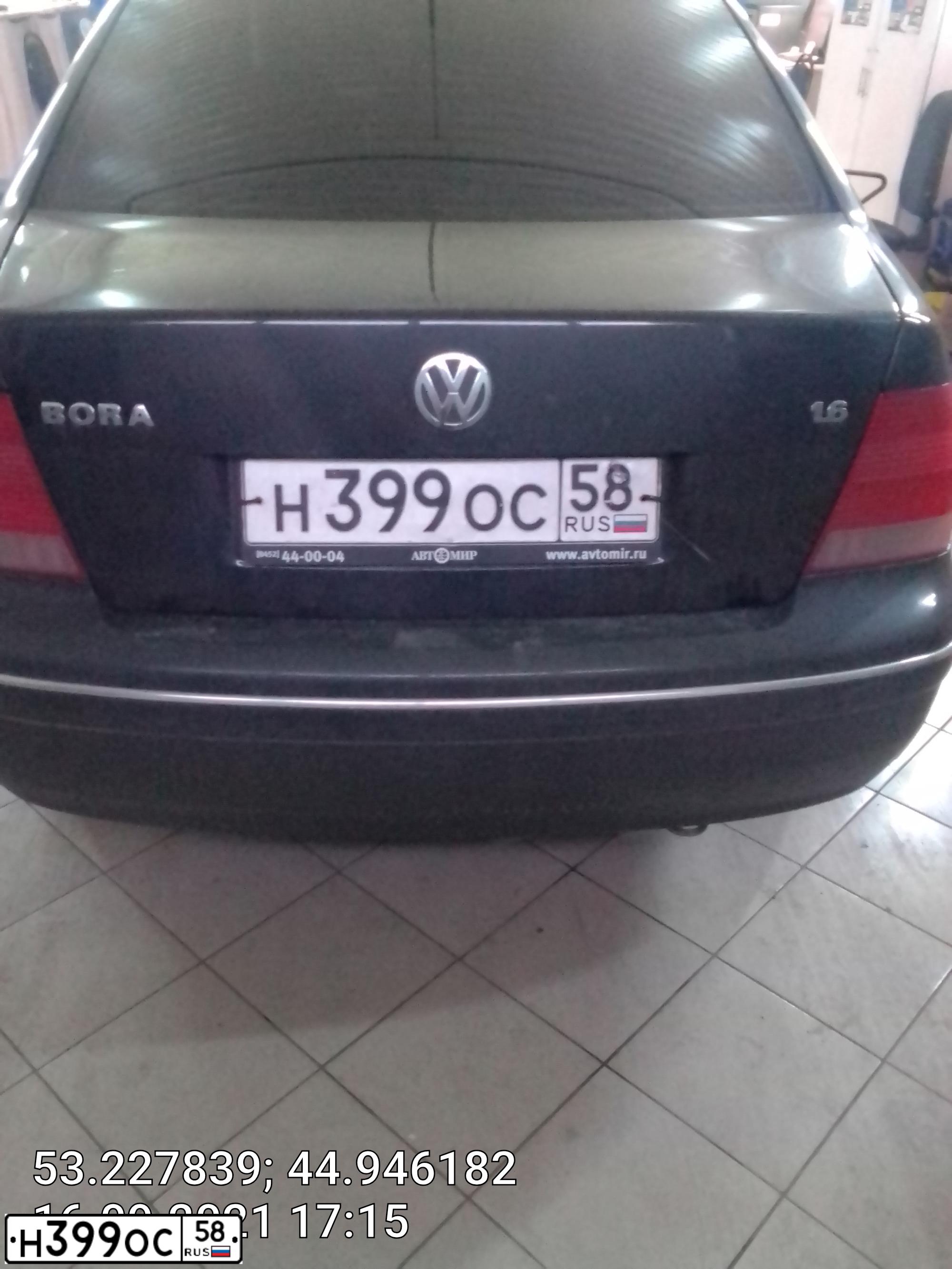 Фото автомобиля VOLKSWAGEN BORA, 2005 — госномер Н399ОС58. Цвет: ЧЕРНЫЙ