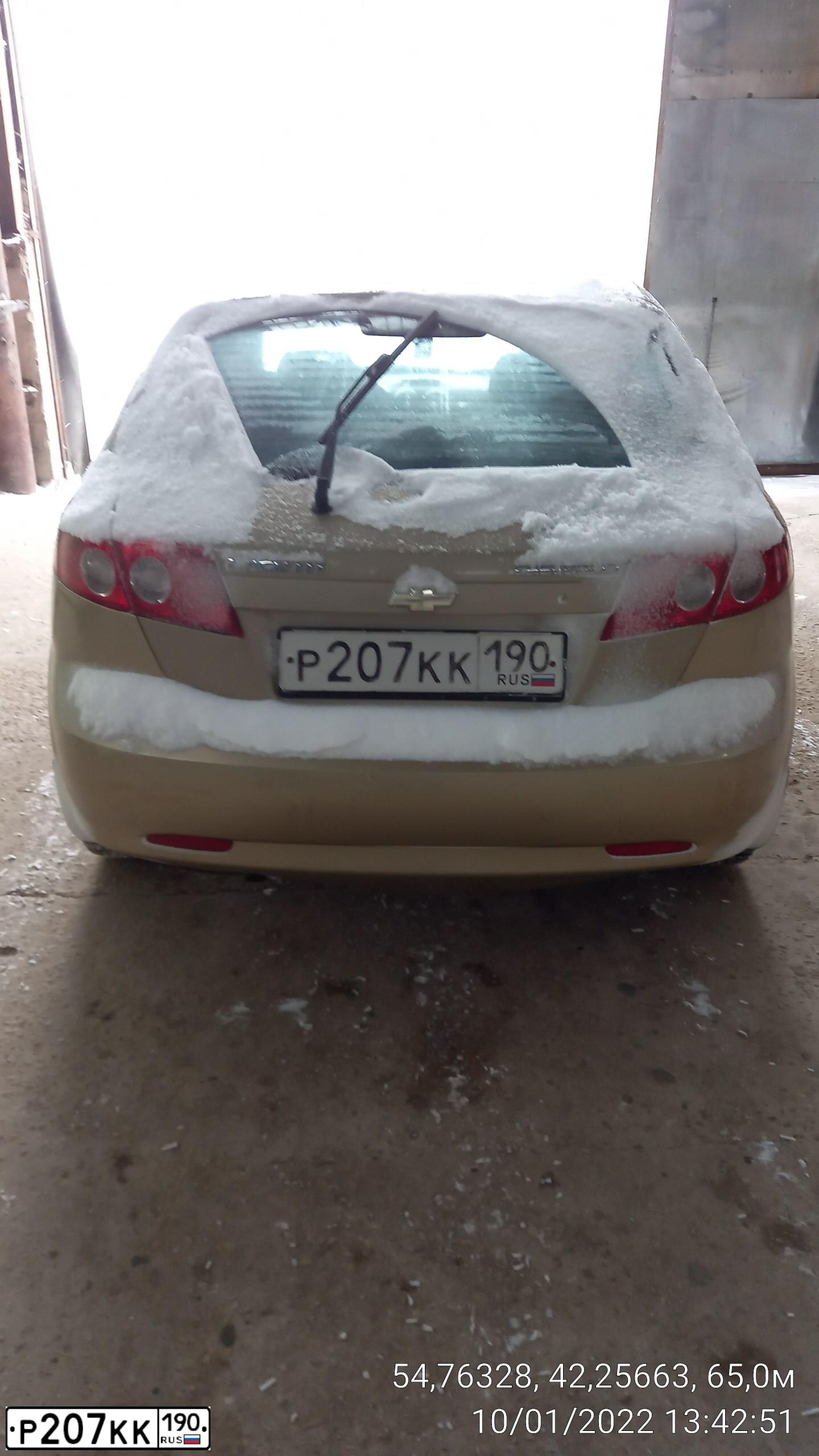 Фото автомобиля CHEVROLET LACETTI, 2010 — госномер С258ТС62. Цвет: БЕЖЕВЫЙ
